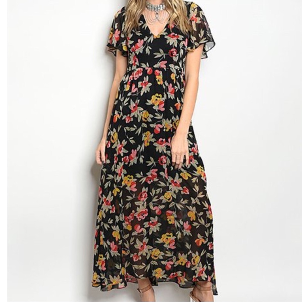 Black Floral Flutter-Sleeve Maxi Dress ( May run small)